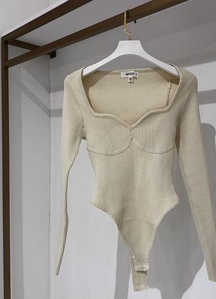 Боді з рукавом бежевий