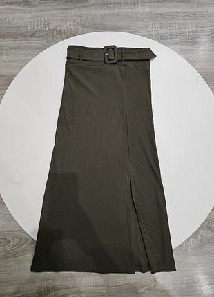 Юбка миди с разрезом