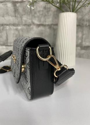 Сумочка маленька