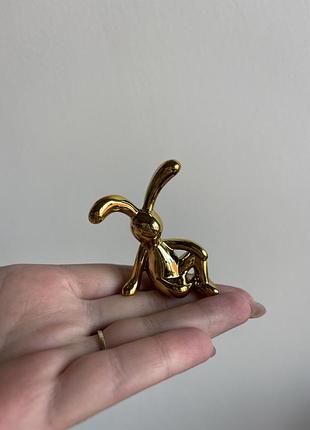 Статуетка золотий зайчик