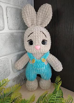 Зайчик плюшевый, ручная работа