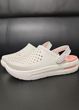 Крокс інмоушн клог беж crocs inmotion clog pink/bone