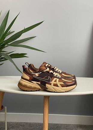 Мужские кроссовки nike v2k run23 british tan (41-45)