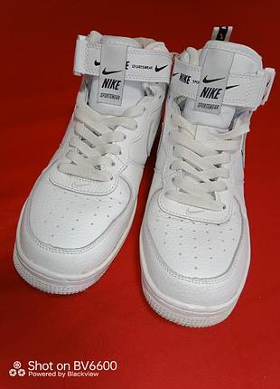 Nike air force, размер 42,цвет белый, натуральная кожа, оригинал,стан идеальный, одевались несколько раз
