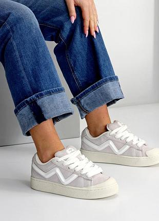 Модные кеды белые с серым, натуральная замша, комфортные весенние кеды, на платформе, массивные шузы