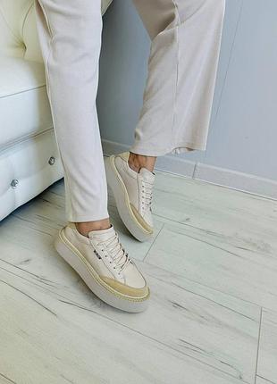 Бежевые кеды на массивной подошве комбинация натуральной кожи и замши р36-41