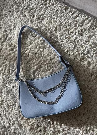 Сумка блакитна з цепочкою