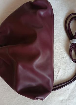 Сумка клатч пельмень в стиле bottega vneta pouch