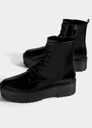 Ботинки черные bershka