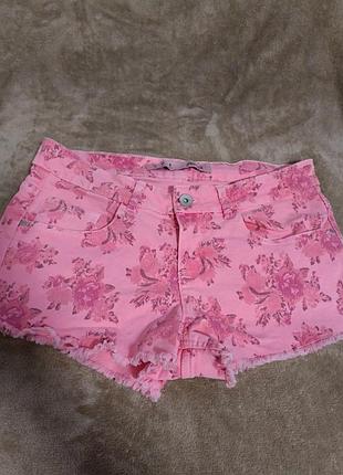 Шорты, s/m, длина 24, талия 80-85, стрейч, тянется, посадка 22, низ 58 см по кругу, красиво тянется