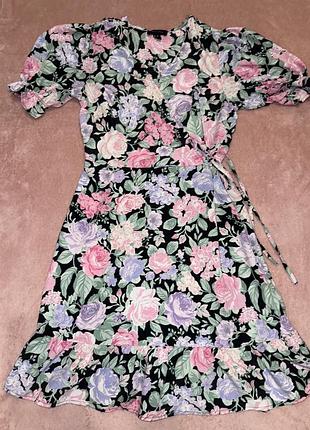 Платье в цветочный принт