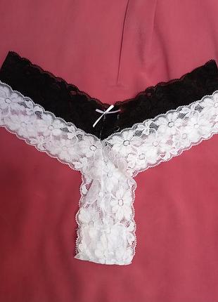 Трусики стринги кружевные