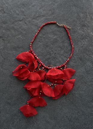 Ожерелье из натурального камня