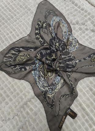 Натуральный шелк, платье roberto cavalli,42*42см