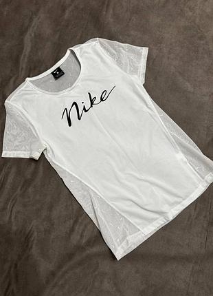 Женская белая спортивная футболка nike майка спорт фитнес зал