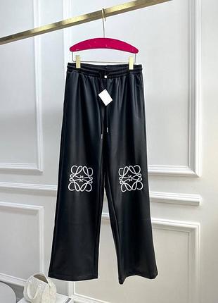Брюки runway loewe брюки эко кожаные матовые микро флис2 фото
