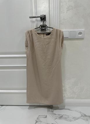 Ніжно рожева сукня zara