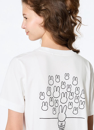 Футболка uniqlo (466943)