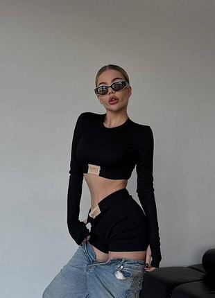 Спортивный комплект короткие шорты и кроптоп черный, белый