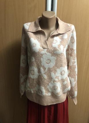 Свитер с воротником в цветы