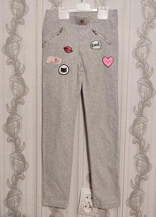 Брюки на дівчинку на 9-10 років