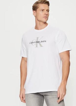Футболка calvin klein