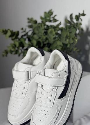 Кроссовки детские