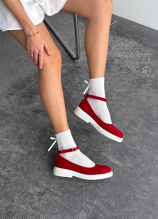 Красные замшевые туфли6 фото