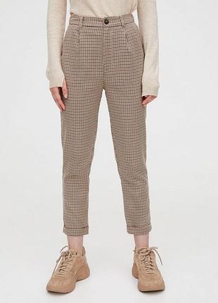 Классические женские брюки pull & bear, размер м