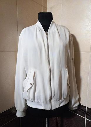 Бомпер белый zara