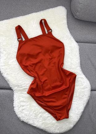 Терракотовый слитный купальник с паралоном