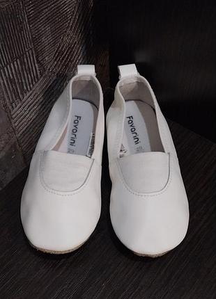 Новые кожаные чешки favarini р.29