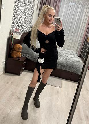 Женское черное платье