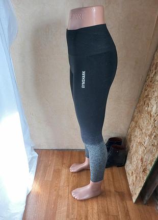 Gymshark бесшовные лосины 42-44 размер
