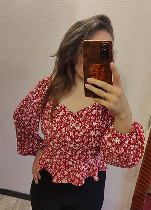 Блузка красная