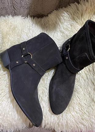 Новые шикарные замшевые ботинки казаки 41 р