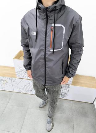 Мужская ветровка the north face серая