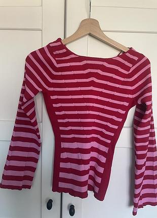 Кофта фирмы гуess