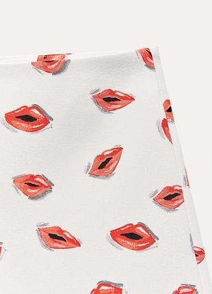 Мини юбка с принтом zara