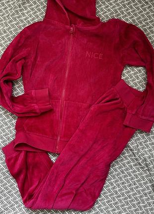 Спортивний костюм