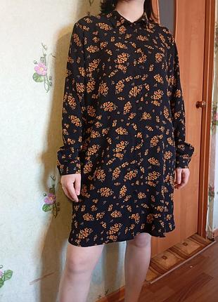 Платье в цветочный принт