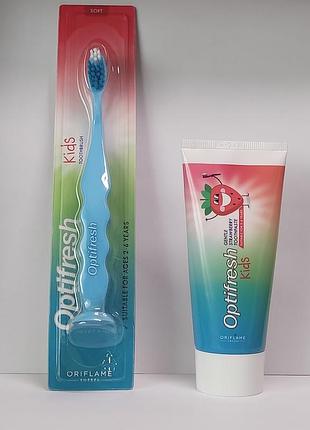 Дитяча зубна паста з полуничним смаком optifresh oriflame та м'яка дитяча зубна щітка optifresh