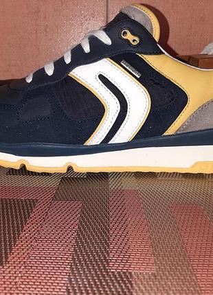 Кросівки Geox respira кросівки.