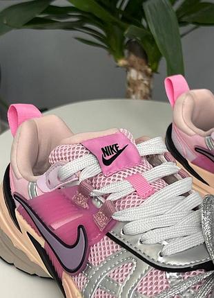 Женские кроссовки nike v2k runtek3 фото