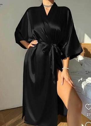Роскошный халат из королевского атласа
