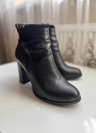 Сапожки демисезон кожа
