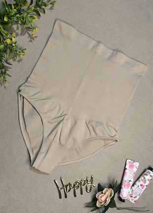 Бесшовные высокие трусики с плотным утягивающим поясом