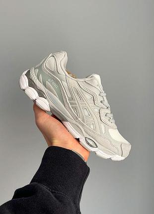 Розкішні жіночі кросівки asics gel-nyc grey світло-сірі