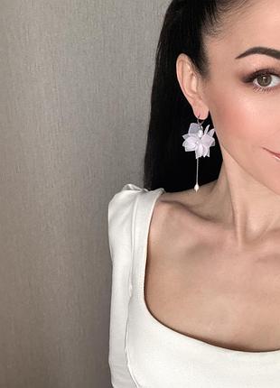 Белые серьги цветочные,цветные,цветы ручной работы