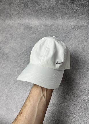 Кепка nba nike air force 1 low lakers release date